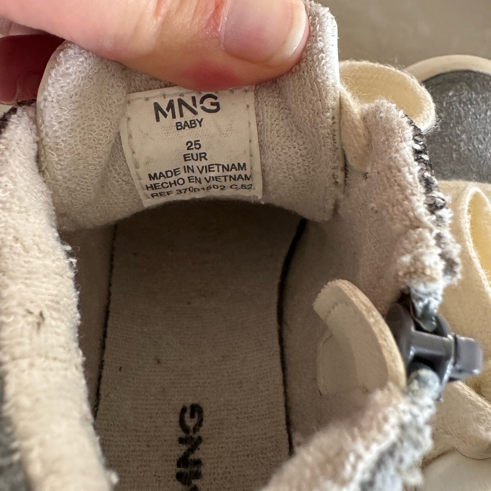 Clearance Mango Girls Shoes Size EUR 25 US 8.5 - Picture 11 of 11